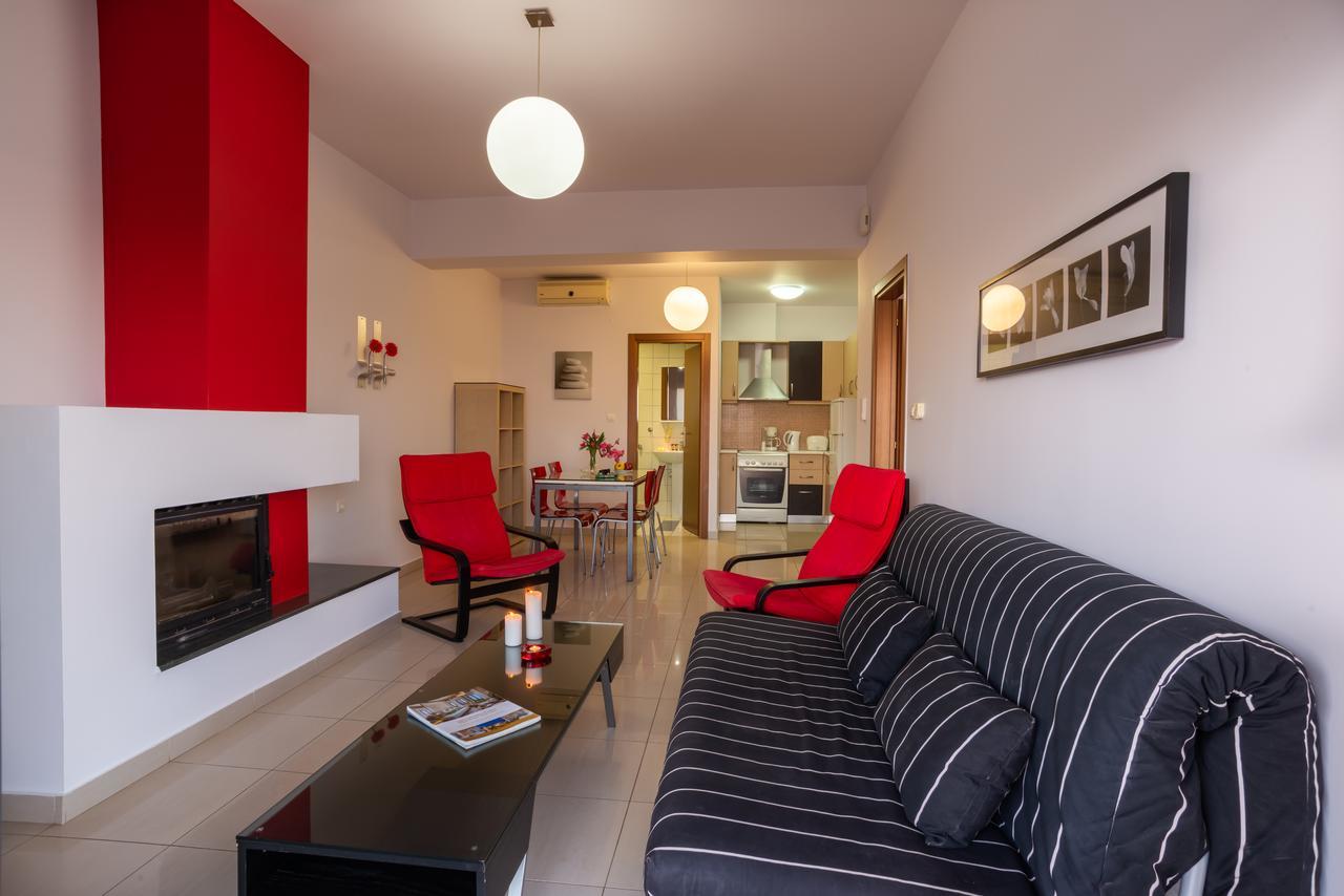 Caravella Luxury Apartments ปาไลโอโกรา ภายนอก รูปภาพ